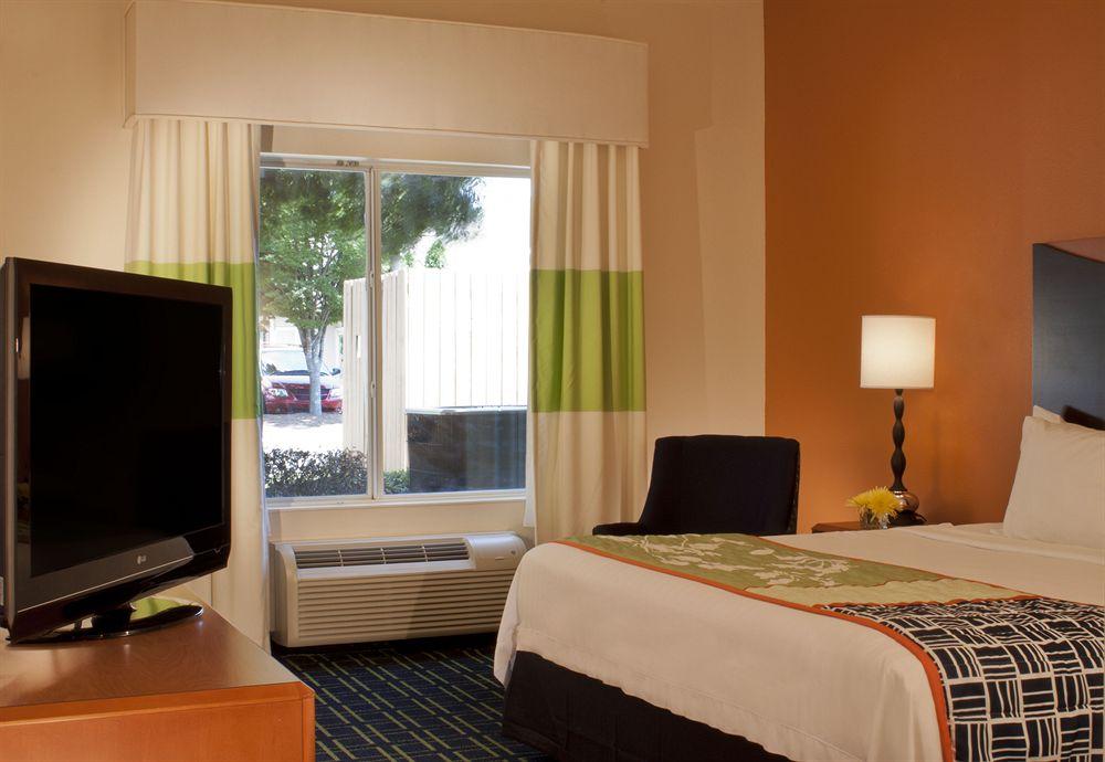 Fairfield Inn & Suites By Marriott Atlanta קנסואו מראה חיצוני תמונה