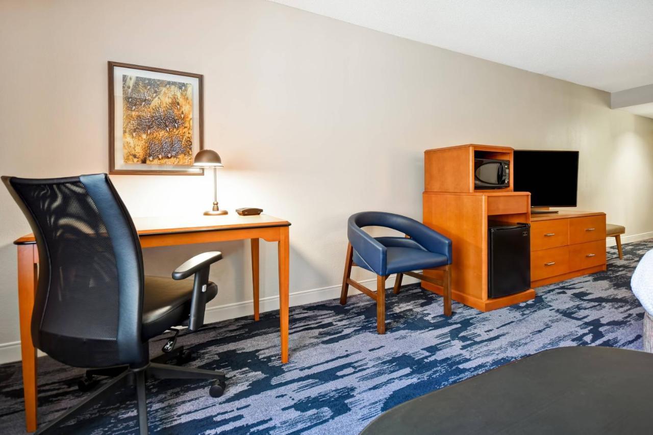 Fairfield Inn & Suites By Marriott Atlanta קנסואו מראה חיצוני תמונה