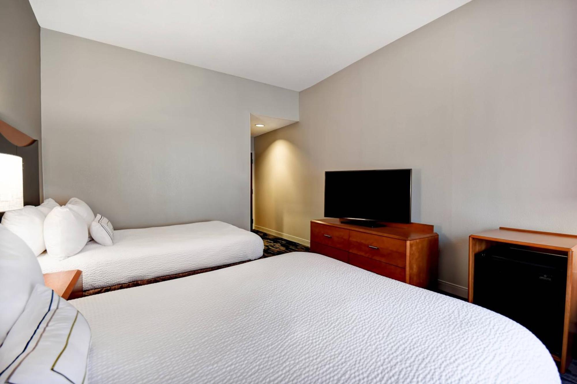 Fairfield Inn & Suites By Marriott Atlanta קנסואו מראה חיצוני תמונה