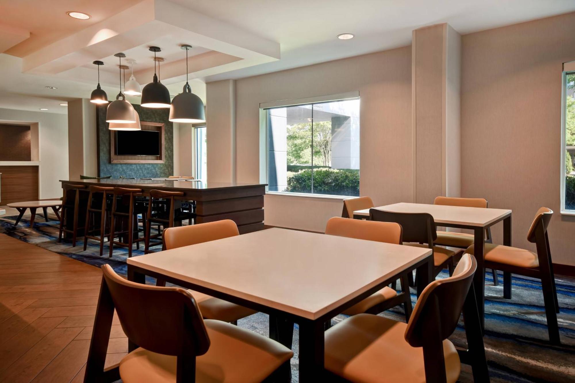 Fairfield Inn & Suites By Marriott Atlanta קנסואו מראה חיצוני תמונה