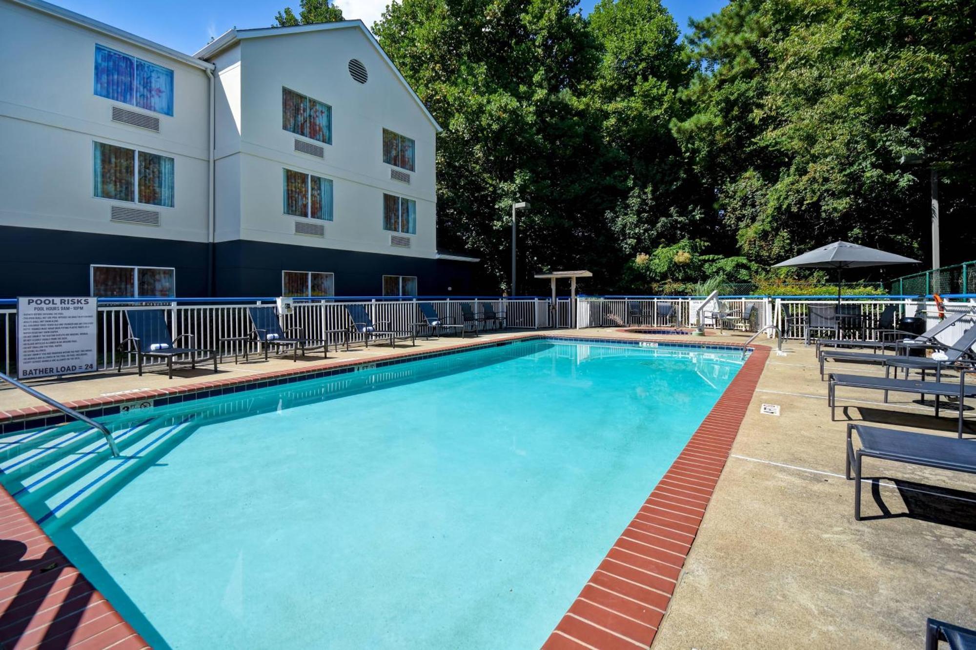 Fairfield Inn & Suites By Marriott Atlanta קנסואו מראה חיצוני תמונה