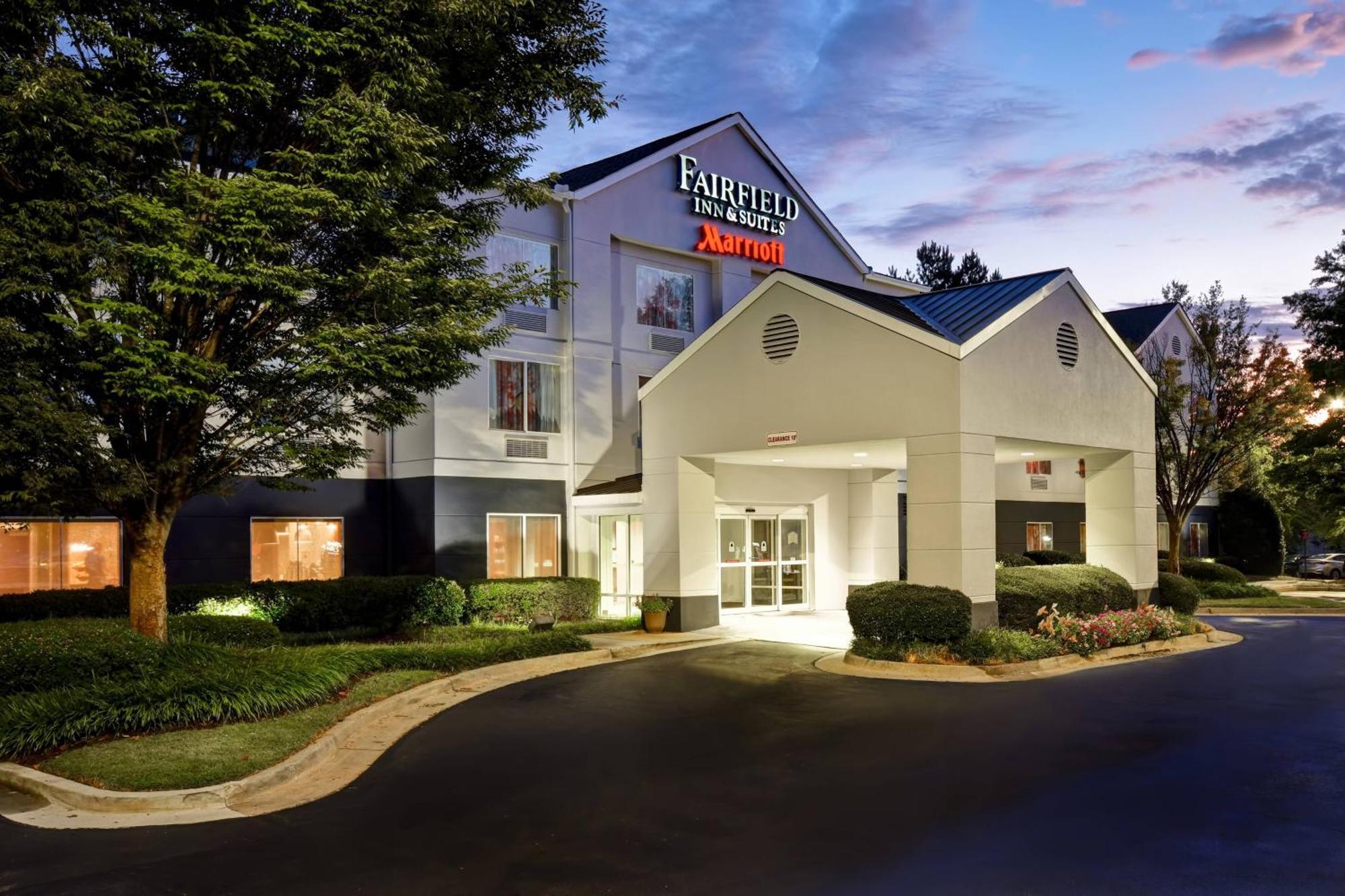 Fairfield Inn & Suites By Marriott Atlanta קנסואו מראה חיצוני תמונה