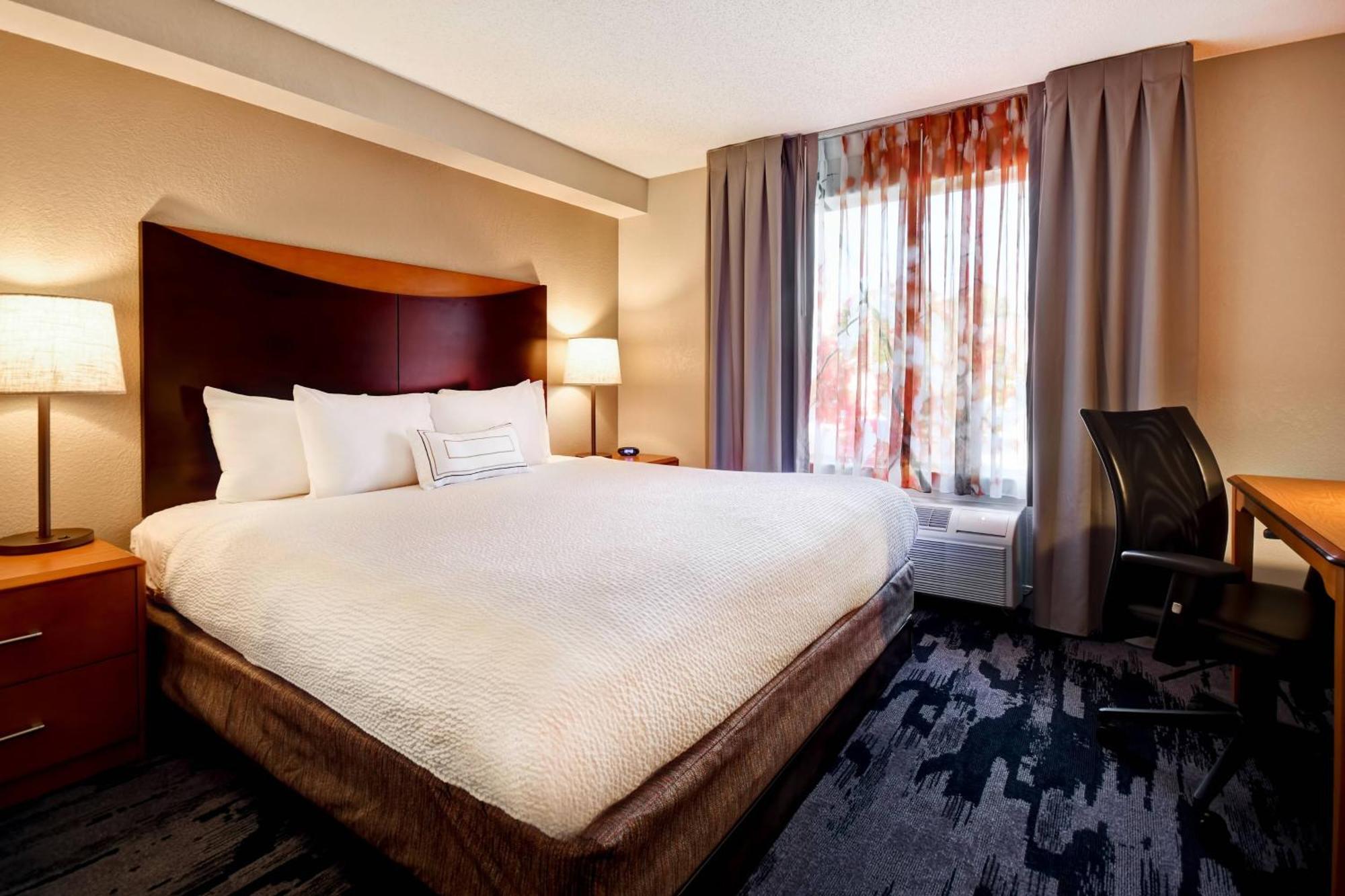 Fairfield Inn & Suites By Marriott Atlanta קנסואו מראה חיצוני תמונה