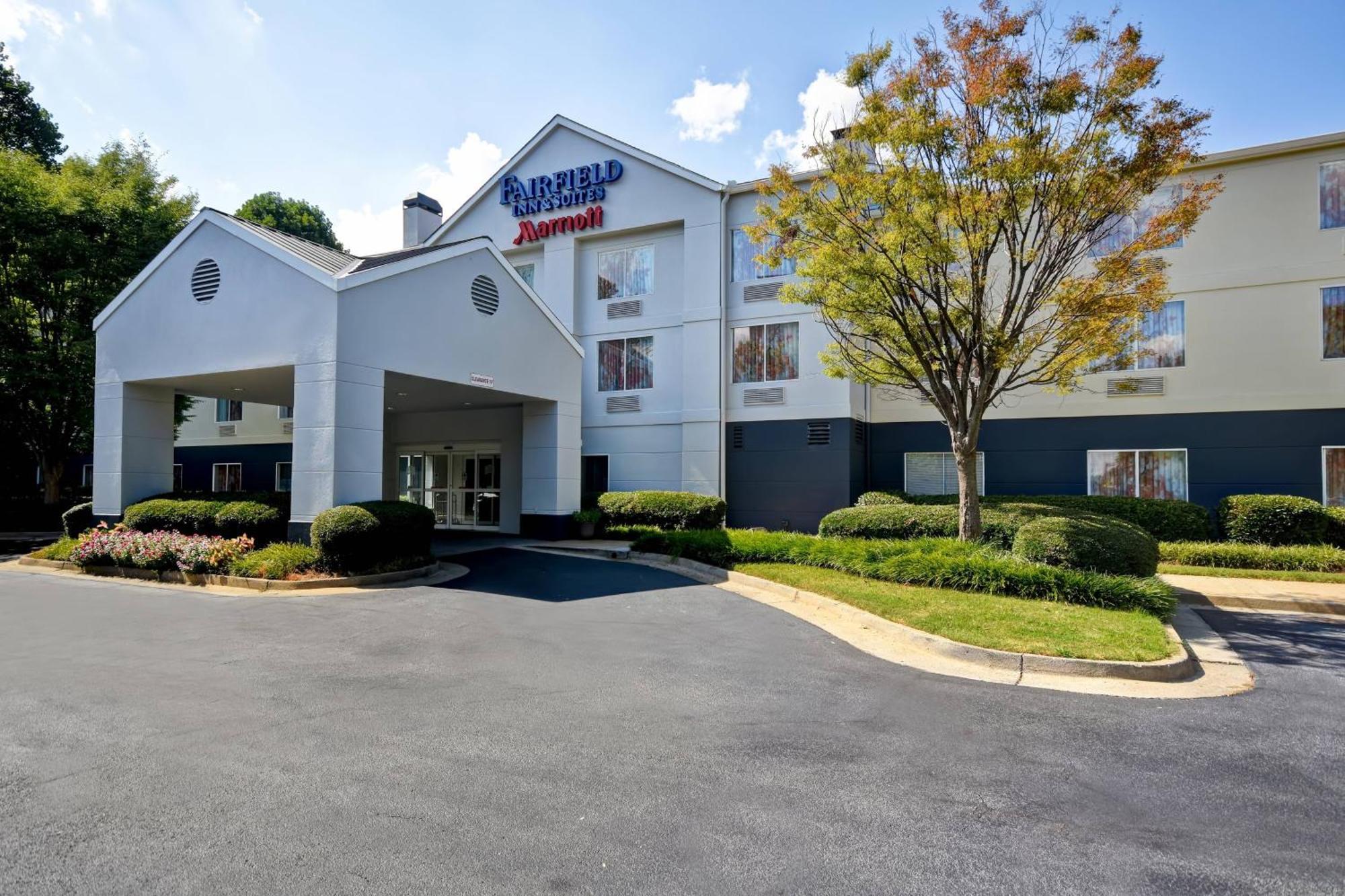 Fairfield Inn & Suites By Marriott Atlanta קנסואו מראה חיצוני תמונה